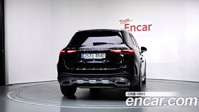 Mercedes-Benz GLC-Class (X254) GLC300 4MATIC AMG Line 2025 — фото 4