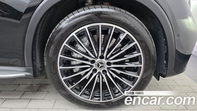 Mercedes-Benz GLC-Class (X254) GLC300 4MATIC AMG Line 2025 — фото 21