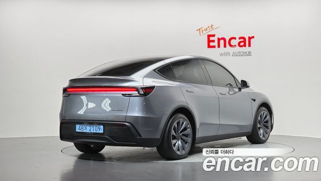 Tesla Model Y Premium Long Range AWD 2026 — фото 2