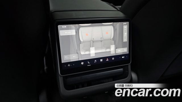 Tesla Model Y Premium Long Range AWD 2026 — фото 18
