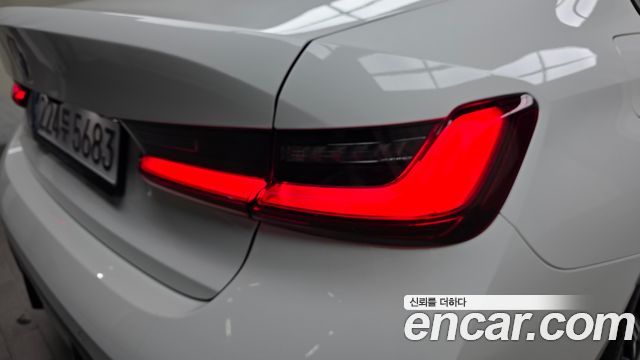 BMW 3 Series (G20) 320i M Sport 2025 — фото 23
