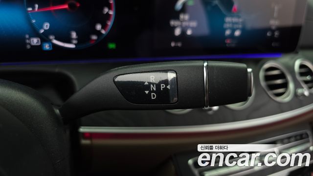 Mercedes-Benz E-Class (W213) E250 AMG Line 2023 — фото 9