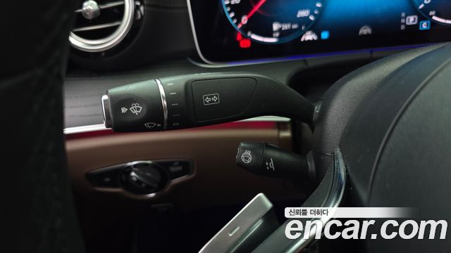 Mercedes-Benz E-Class (W213) E250 AMG Line 2023 — фото 20