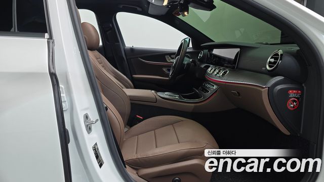 Mercedes-Benz E-Class (W213) E250 AMG Line 2023 — фото 26