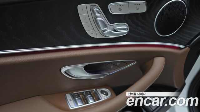 Mercedes-Benz E-Class (W213) E250 AMG Line 2023 — фото 28