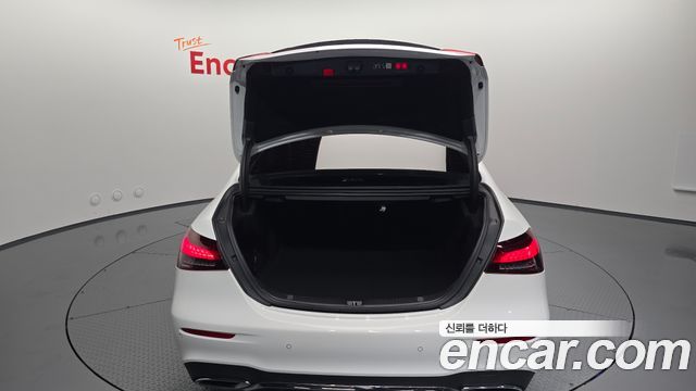 Mercedes-Benz E-Class (W213) E250 AMG Line 2023 — фото 34