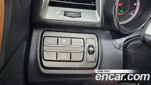 KG Mobility (SsangYong) Tivoli Armor Diesel Gear Plus 2WD 2019 — фото 20