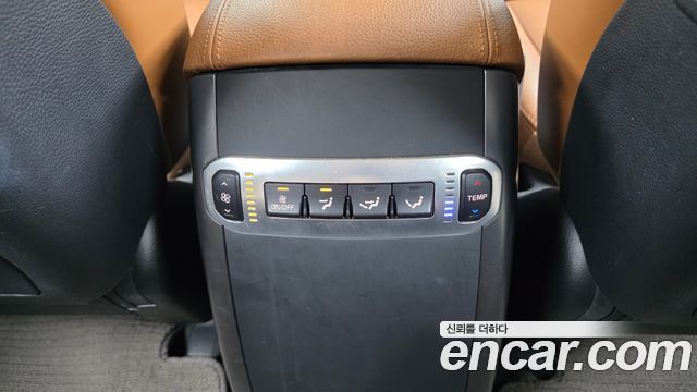 Kia Mohave Diesel 3.0 4WD President 2019 — фото 30