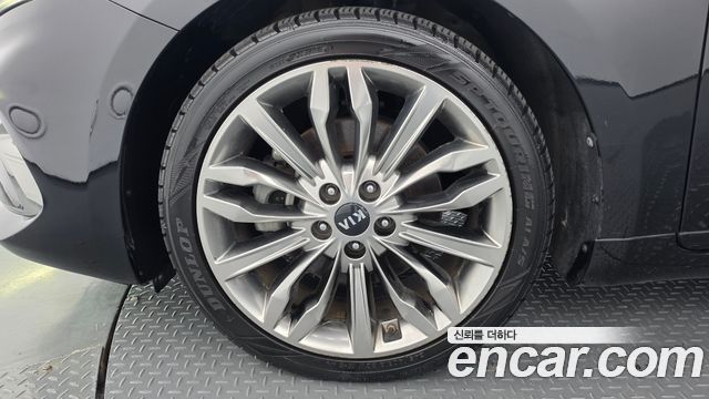 Kia K7 Premier 3.0 GDI Signature 2020 — фото 5