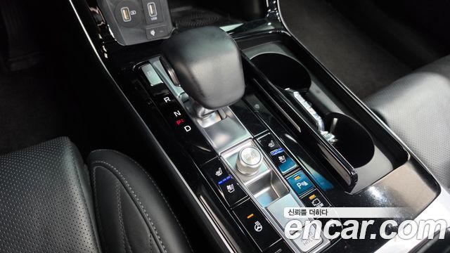 Kia K7 Premier 3.0 GDI Signature 2020 — фото 9