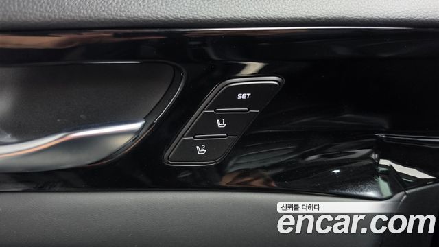 Kia K7 Premier 3.0 GDI Signature 2020 — фото 32