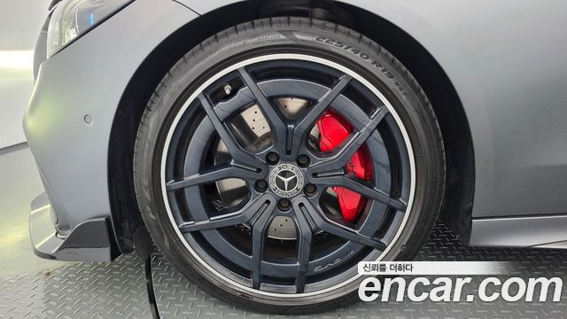 Mercedes-Benz C-Class (W206) C300 4MATIC AMG Line 2023 — фото 5