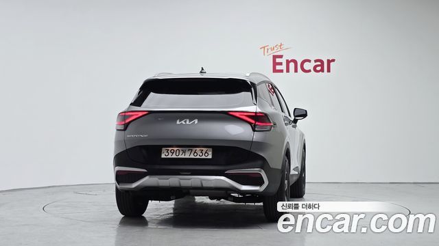Kia Sportage (V) Diesel 2.0 2WD Prestige 2023 — фото 4