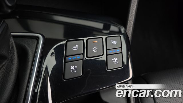 Kia Sportage (V) Diesel 2.0 2WD Prestige 2023 — фото 17