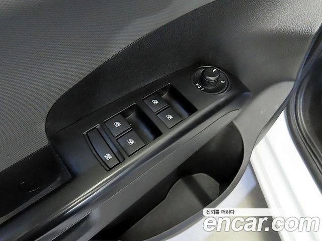 Chevrolet Aveo Sedan 1.4 Turbo L 2017 — фото 17
