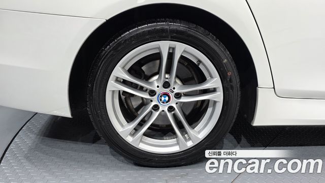 BMW 5 Series (F10) 520d M Aero Dynamic 2016 — фото 5