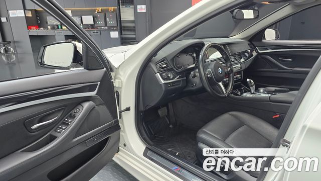BMW 5 Series (F10) 520d M Aero Dynamic 2016 — фото 10