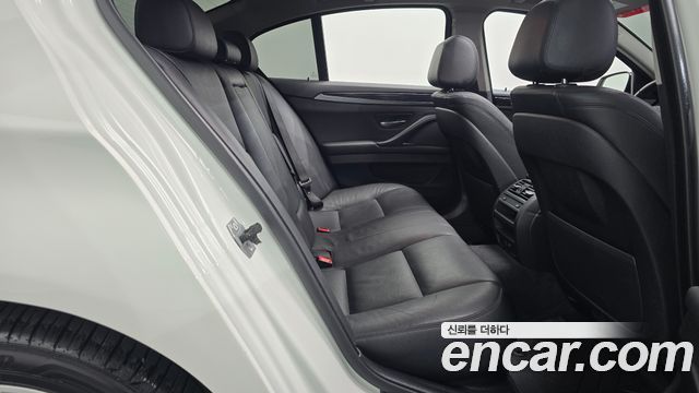 BMW 5 Series (F10) 520d M Aero Dynamic 2016 — фото 11