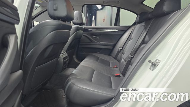 BMW 5 Series (F10) 520d M Aero Dynamic 2016 — фото 12