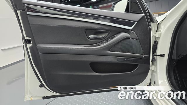 BMW 5 Series (F10) 520d M Aero Dynamic 2016 — фото 24