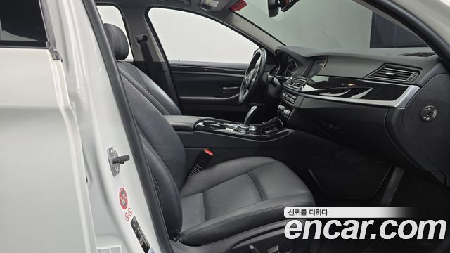 BMW 5 Series (F10) 520d M Aero Dynamic 2016 — фото 26