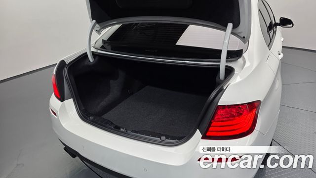 BMW 5 Series (F10) 520d M Aero Dynamic 2016 — фото 34