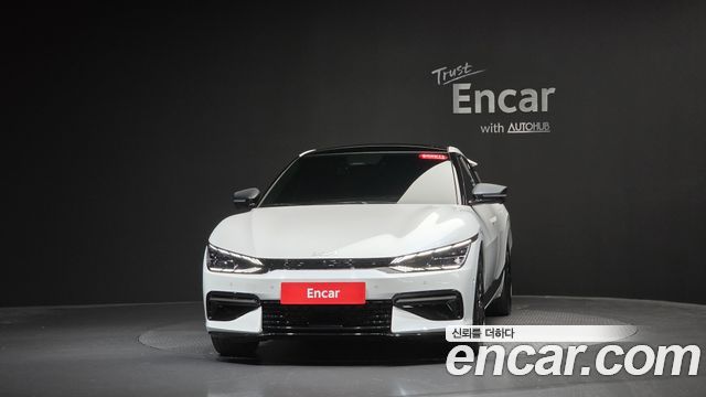 Kia EV6 Long Range 4WD GT Line 2023 — фото 3