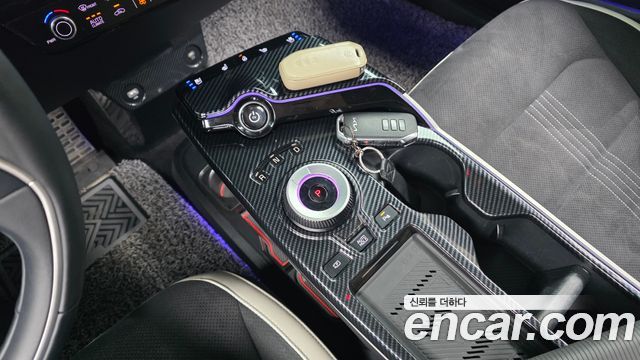 Kia EV6 Long Range 4WD GT Line 2023 — фото 9