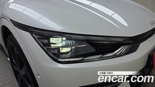 Kia EV6 Long Range 4WD GT Line 2023 — фото 22
