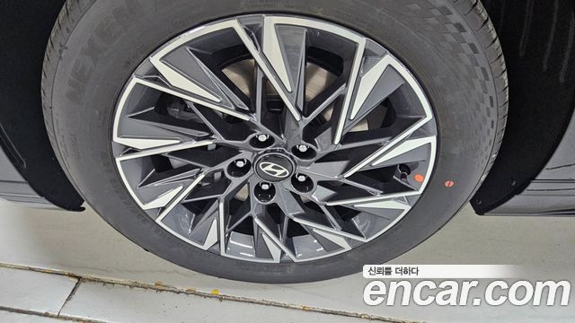 Hyundai Grandeur (GN7) 2.5 Gasoline  2WD Exclusive 2027 — фото 5
