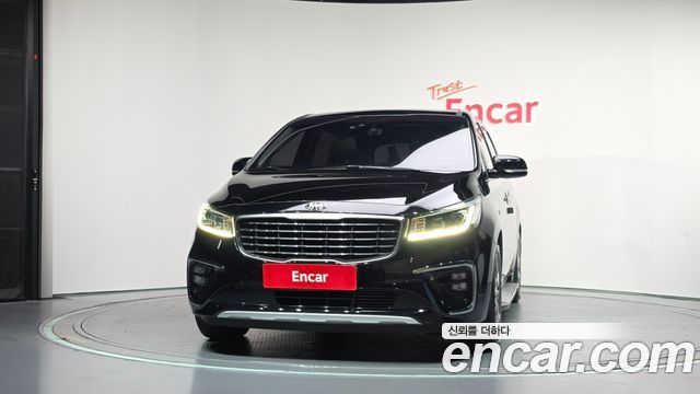 Kia Carnival 9-Seater Prstige 2019 — фото 3