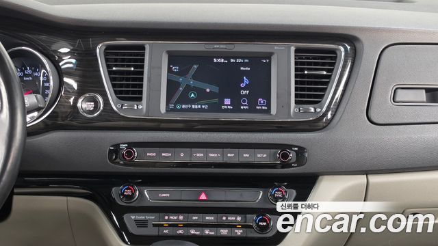 Kia Carnival 9-Seater Prstige 2019 — фото 14