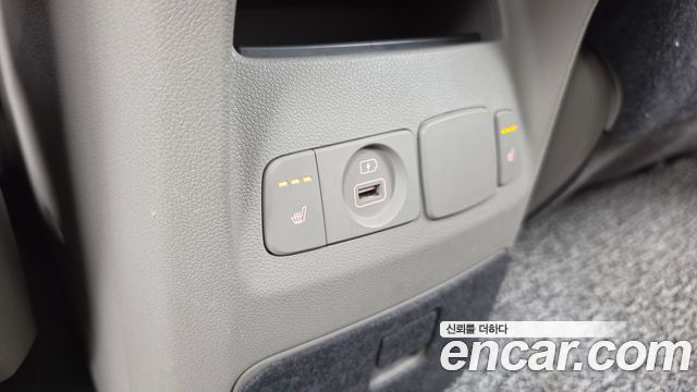 Kia Carnival 9-Seater Prstige 2019 — фото 19