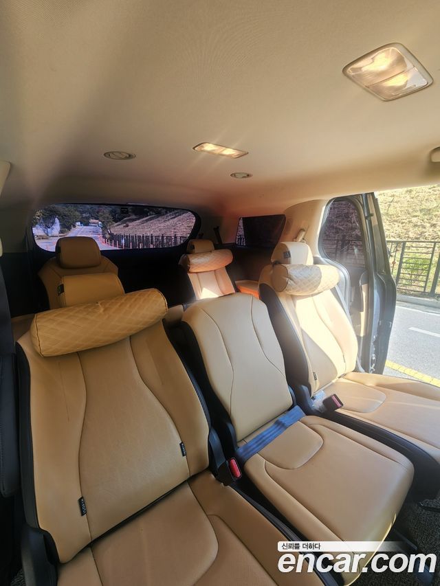 Kia Carnival (IV) Diesel 11-Seater Prestige 2021 — фото 12