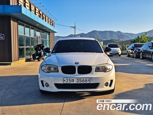 BMW 1 Series (E82) 120d Coupe Sport 2011 — фото 2