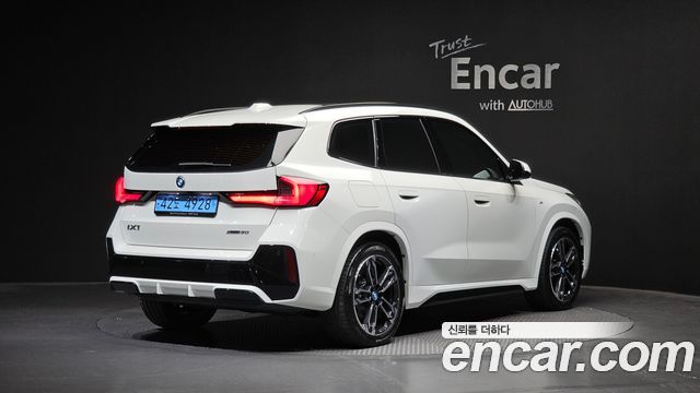 BMW iX1 (U11) xDrive 30 M Sport 2023 — фото 2