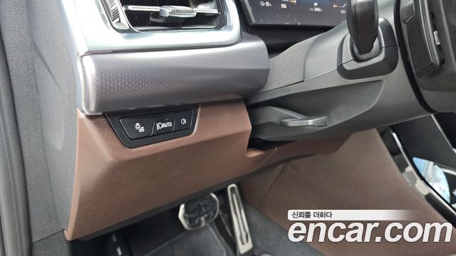 BMW iX1 (U11) xDrive 30 M Sport 2023 — фото 19