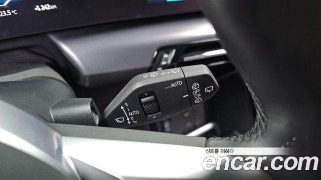 BMW iX1 (U11) xDrive 30 M Sport 2023 — фото 27