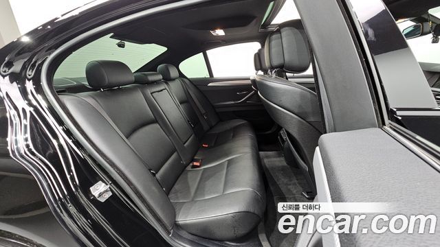 BMW 5 Series (F10) 528i M Sport 2013 — фото 11