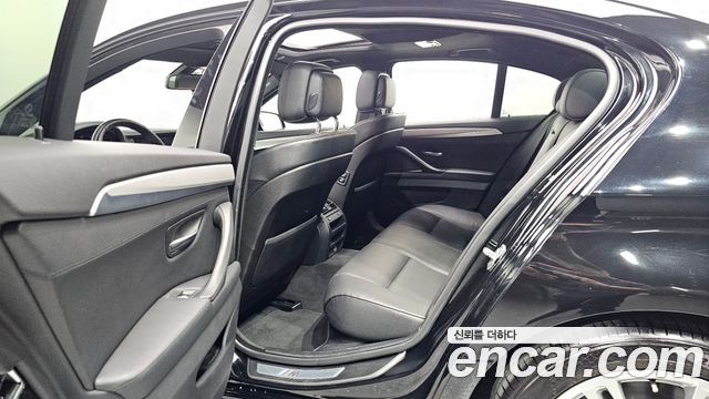 BMW 5 Series (F10) 528i M Sport 2013 — фото 12