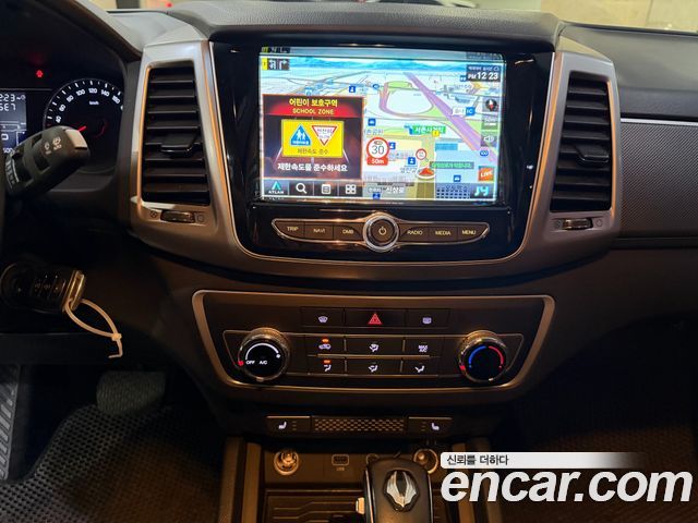 KG Mobility (SsangYong) Rexton Sports Diesel 2.2 4WD Wild 2019 — фото 15