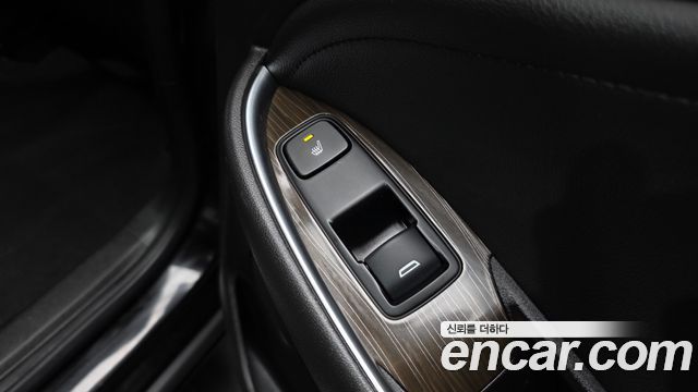 Chevrolet Malibu 1.3 Turbo Premier 2020 — фото 18