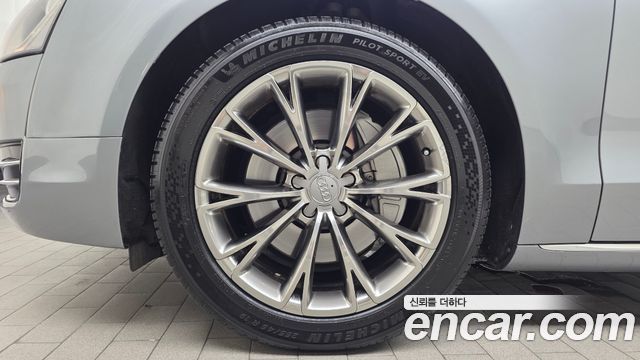 Audi A8 3.0 TFSI Quattro LWB D4 2012 — фото 5