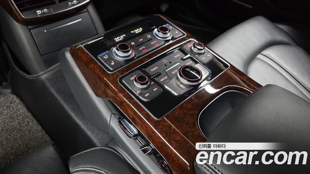 Audi A8 3.0 TFSI Quattro LWB D4 2012 — фото 18