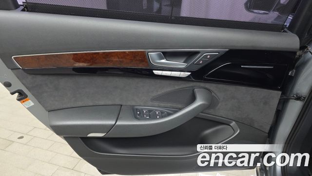 Audi A8 3.0 TFSI Quattro LWB D4 2012 — фото 25