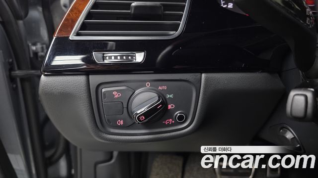 Audi A8 3.0 TFSI Quattro LWB D4 2012 — фото 29