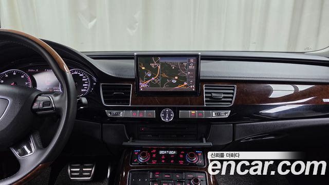 Audi A8 3.0 TFSI Quattro LWB D4 2012 — фото 33