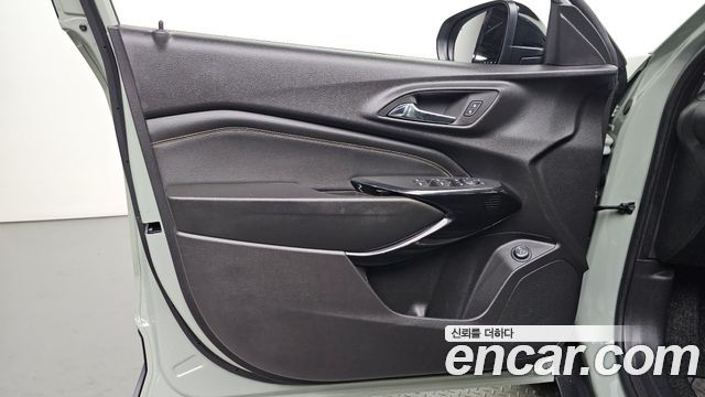Chevrolet Trax Crossover 1.2 ACTIV 2025 — фото 24