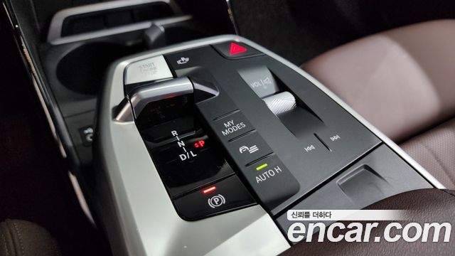 BMW 2 Series Active Tourer (U06) 220i Luxury 2024 — фото 9