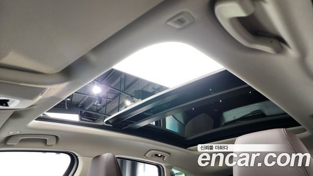 BMW 2 Series Active Tourer (U06) 220i Luxury 2024 — фото 17